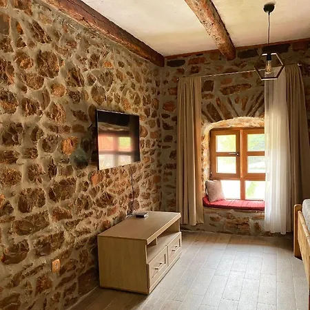 Old House Апартаменты Подгорица