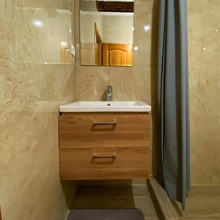 Old House Апартаменты Подгорица